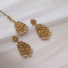 kundan earring and maangtika set