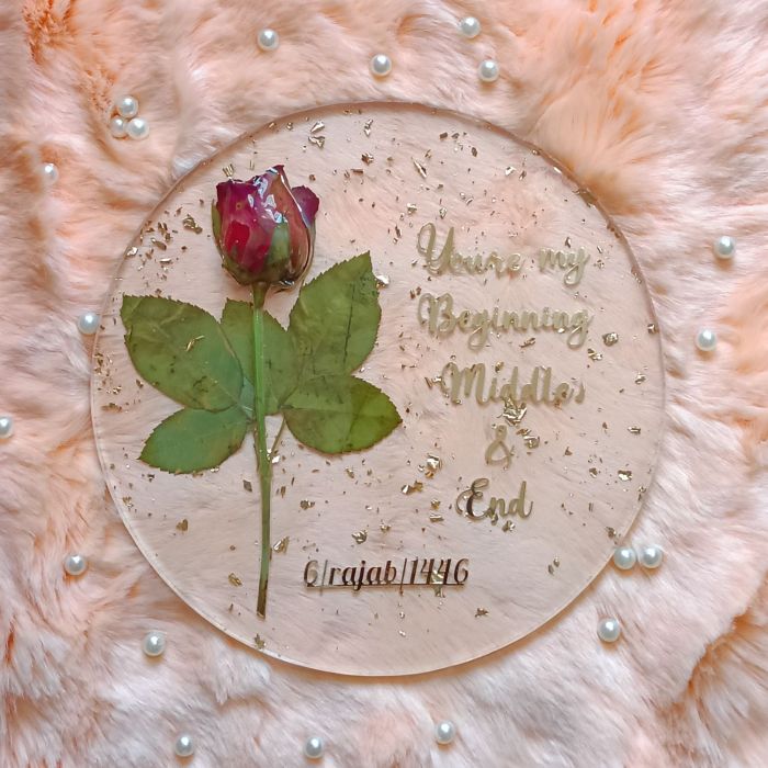 round resin flower preserved frame